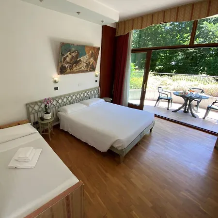 Hotel Park Junior