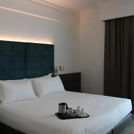 Park Junior Hotel