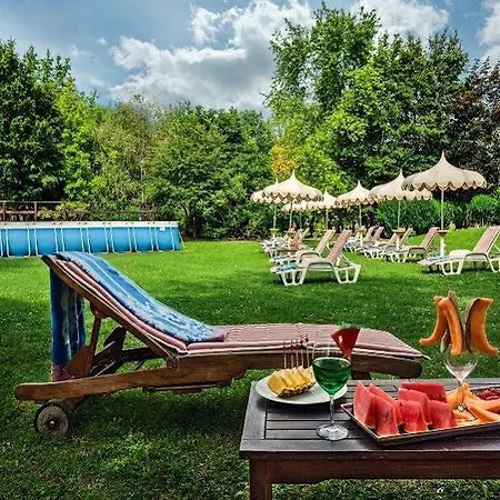 Park Junior Hotel