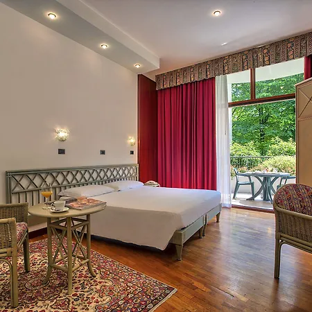 Park Junior Hotel 4*