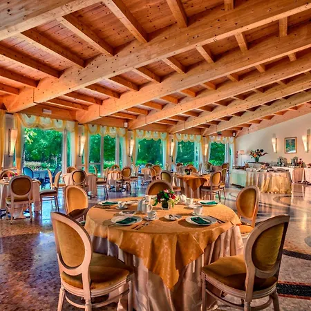 Hotel Park Junior Quarto dʼAltino